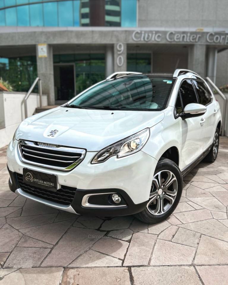 PEUGEOT - 2008 - 2016/2017 - Branca - R$ 59.900,00