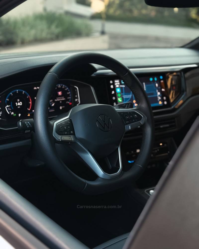 VOLKSWAGEN - NIVUS - 2022/2023 - Prata - R$ 122.900,00