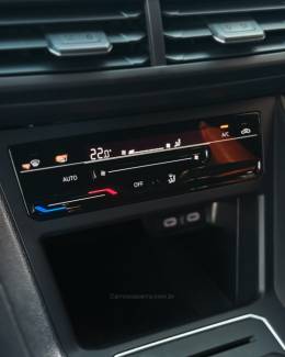 VOLKSWAGEN - NIVUS - 2022/2023 - Prata - R$ 122.900,00