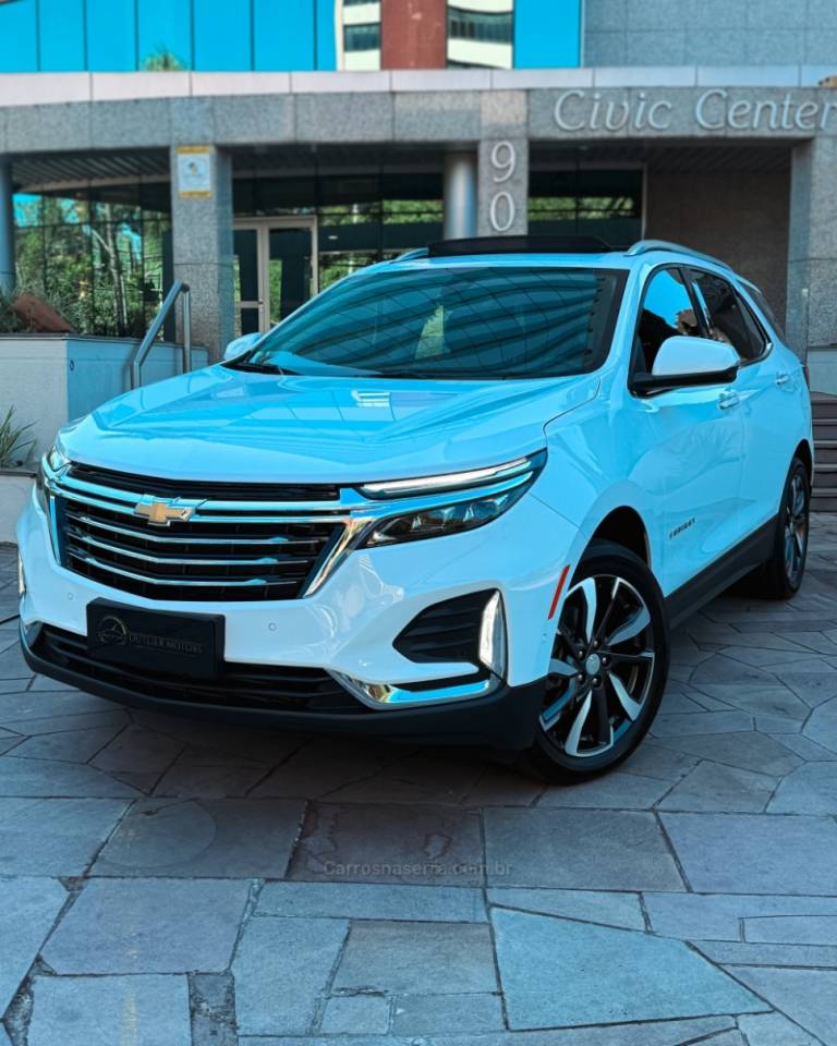 CHEVROLET - EQUINOX - 2022/2023 - Branca - R$ 185.900,00