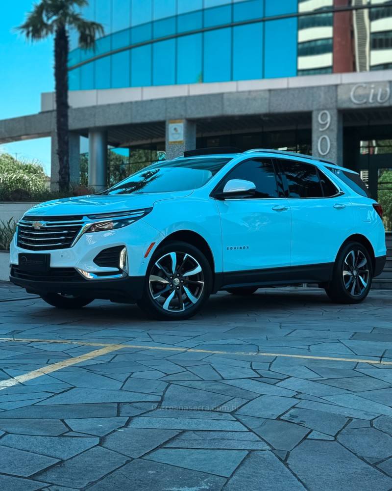 CHEVROLET - EQUINOX - 2022/2023 - Branca - R$ 185.900,00