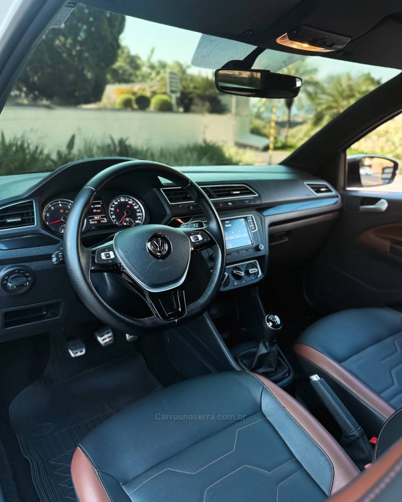 VOLKSWAGEN - SAVEIRO - 2023/2023 - Branca - R$ 99.900,00