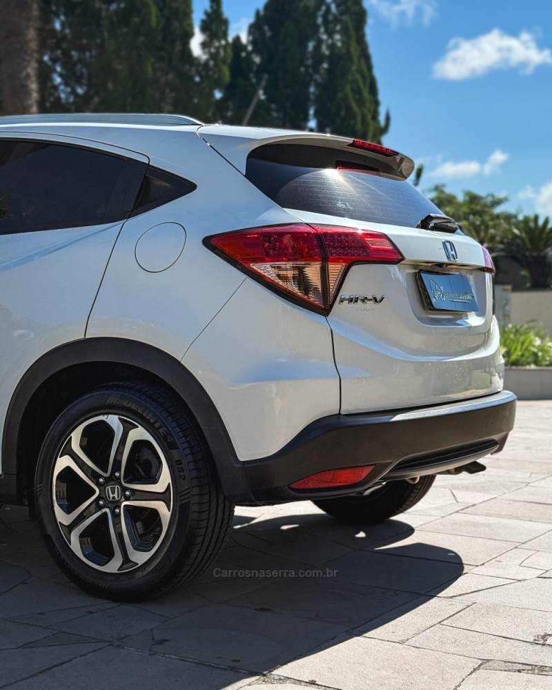 HONDA - HR-V - 2015/2016 - Branca - R$ 89.900,00