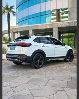 VOLKSWAGEN - NIVUS - 2022/2023 - Prata - R$ 122.900,00