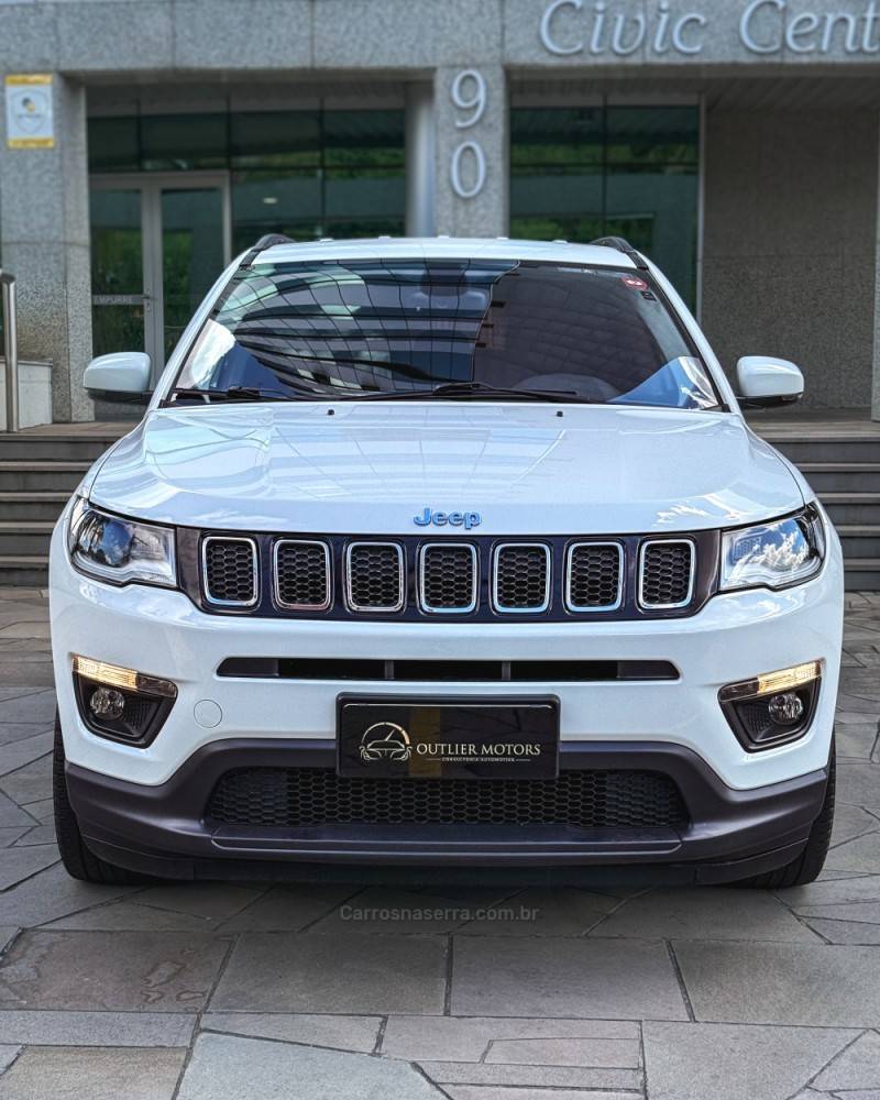 JEEP - COMPASS - 2017/2018 - Branca - R$ 95.900,00