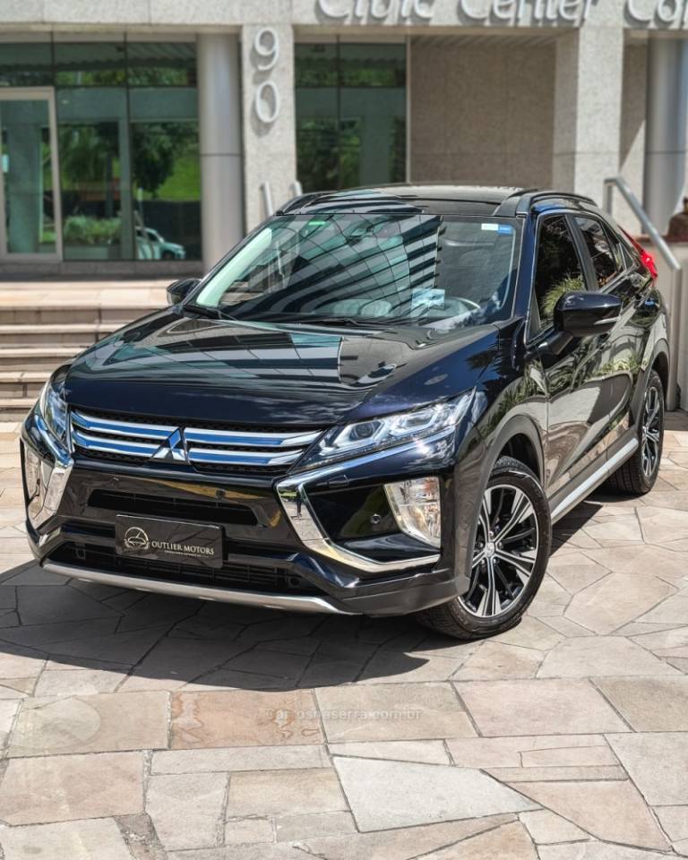 MITSUBISHI - ECLIPSE CROSS - 2019/2020 - Preta - R$ 117.900,00