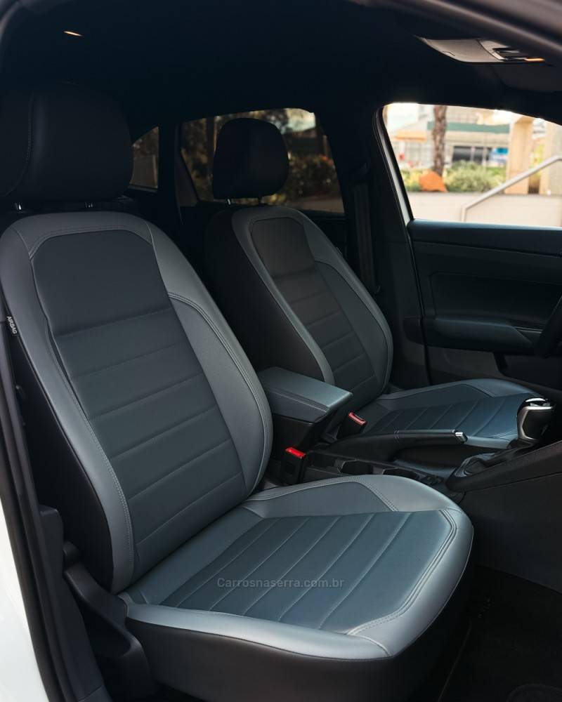 VOLKSWAGEN - NIVUS - 2022/2023 - Prata - R$ 122.900,00