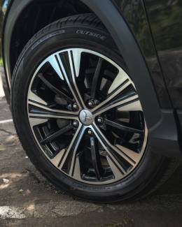 MITSUBISHI - ECLIPSE CROSS - 2019/2020 - Preta - R$ 117.900,00