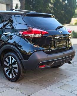 NISSAN - KICKS - 2018/2019 - Preta - R$ 92.900,00