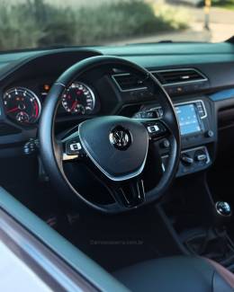 VOLKSWAGEN - SAVEIRO - 2023/2023 - Branca - R$ 99.900,00