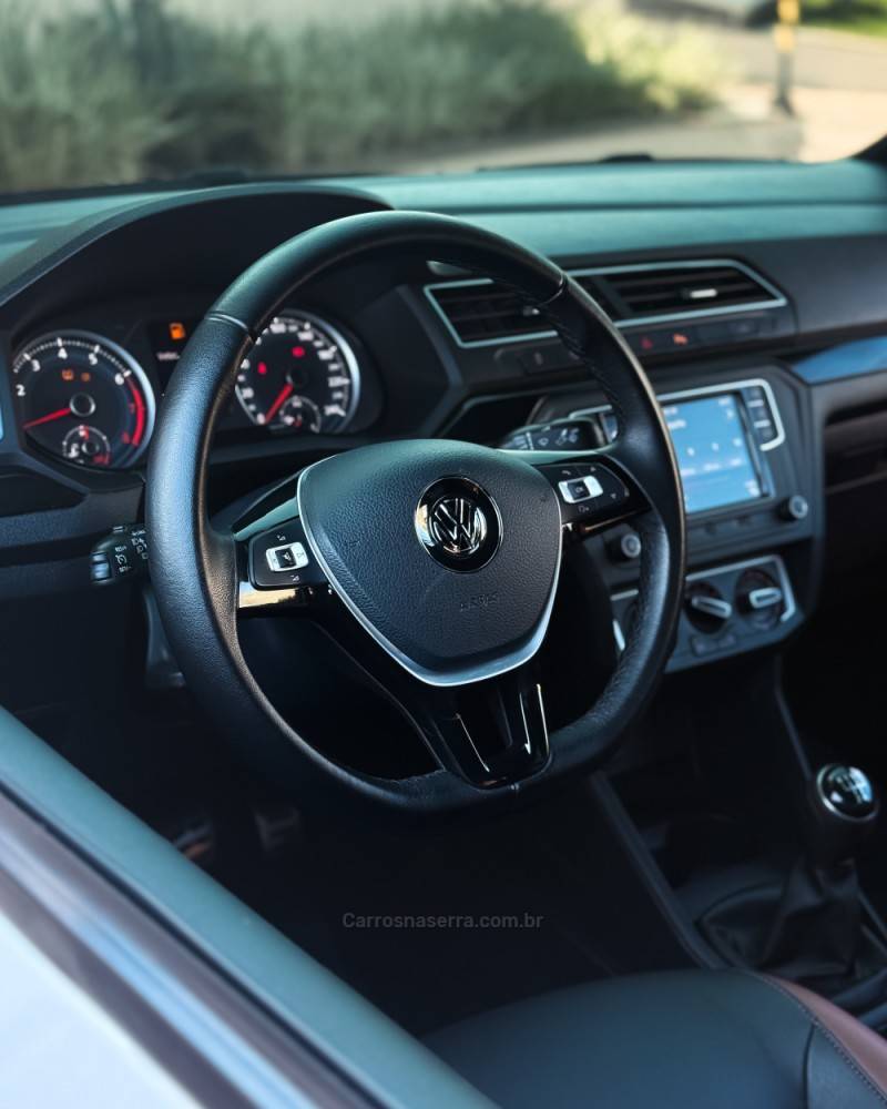 VOLKSWAGEN - SAVEIRO - 2023/2023 - Branca - R$ 99.900,00
