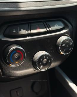 CHEVROLET - ONIX - 2018/2019 - Cinza - R$ 76.900,00