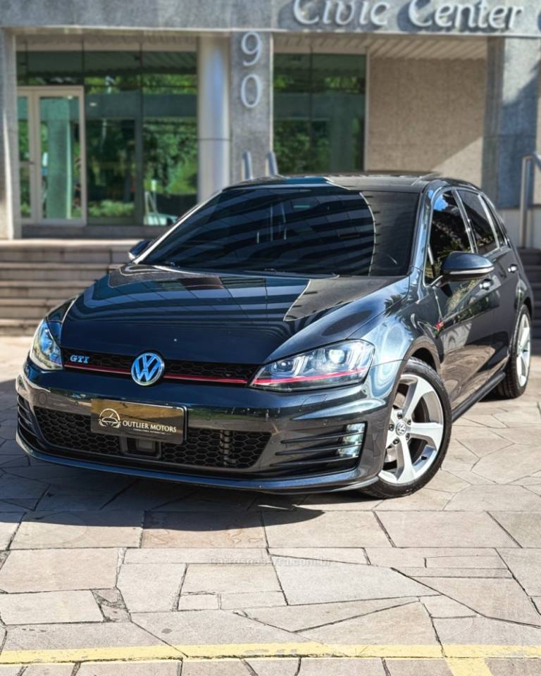 VOLKSWAGEN - GOLF - 2018/2017 - Cinza - R$ 165.000,00