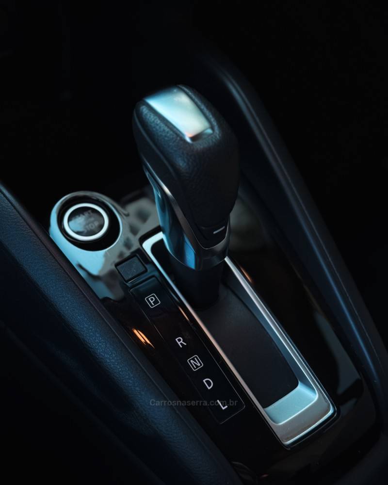 NISSAN - KICKS - 2018/2019 - Preta - R$ 92.900,00