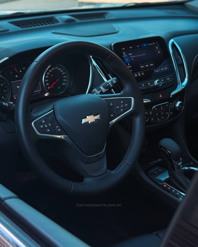CHEVROLET - EQUINOX - 2022/2023 - Branca - R$ 185.900,00