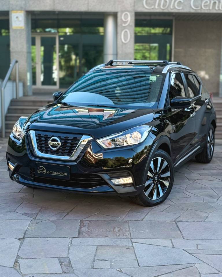 NISSAN - KICKS - 2018/2019 - Preta - R$ 92.900,00