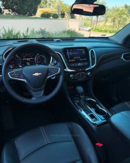 CHEVROLET - EQUINOX - 2022/2023 - Branca - R$ 185.900,00