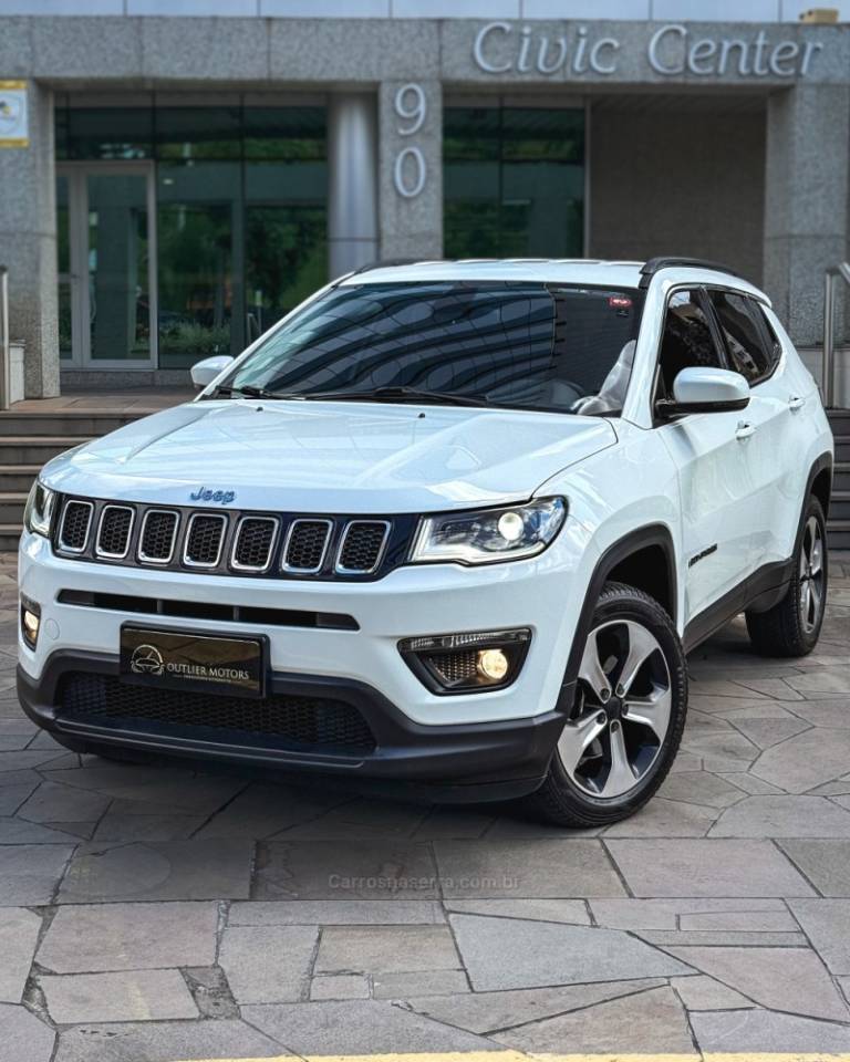 JEEP - COMPASS - 2017/2018 - Branca - R$ 95.900,00