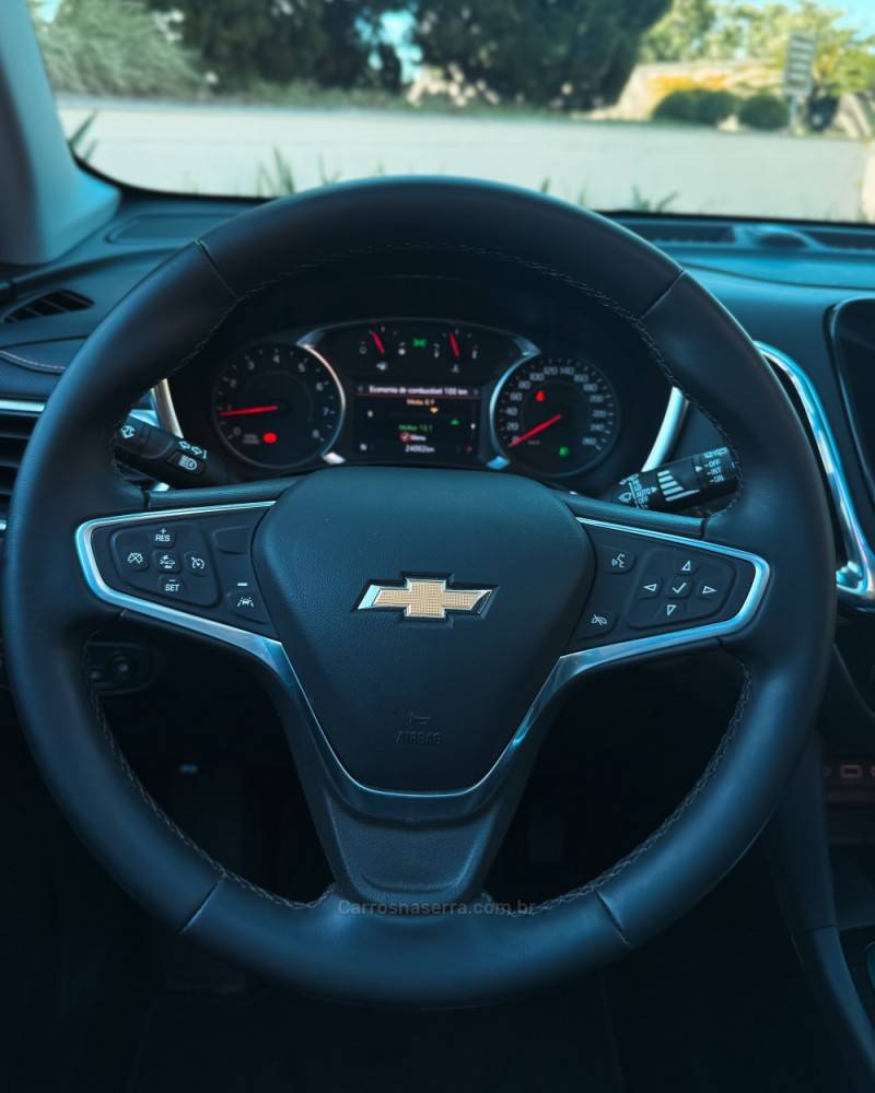 CHEVROLET - EQUINOX - 2022/2023 - Branca - R$ 185.900,00