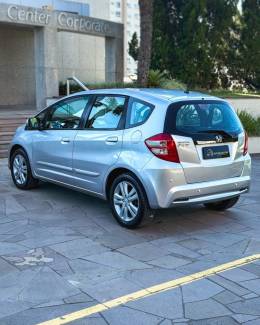 HONDA - FIT - 2012/2013 - Prata - R$ 55.900,00