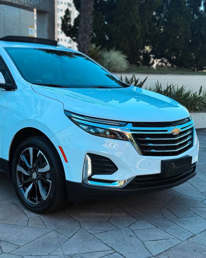 CHEVROLET - EQUINOX - 2022/2023 - Branca - R$ 185.900,00