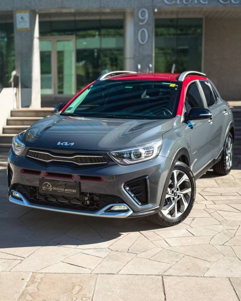 KIA MOTORS - STONIC - 2021/2022 - Cinza - R$ 109.900,00