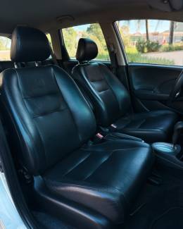 HONDA - FIT - 2012/2013 - Prata - R$ 55.900,00