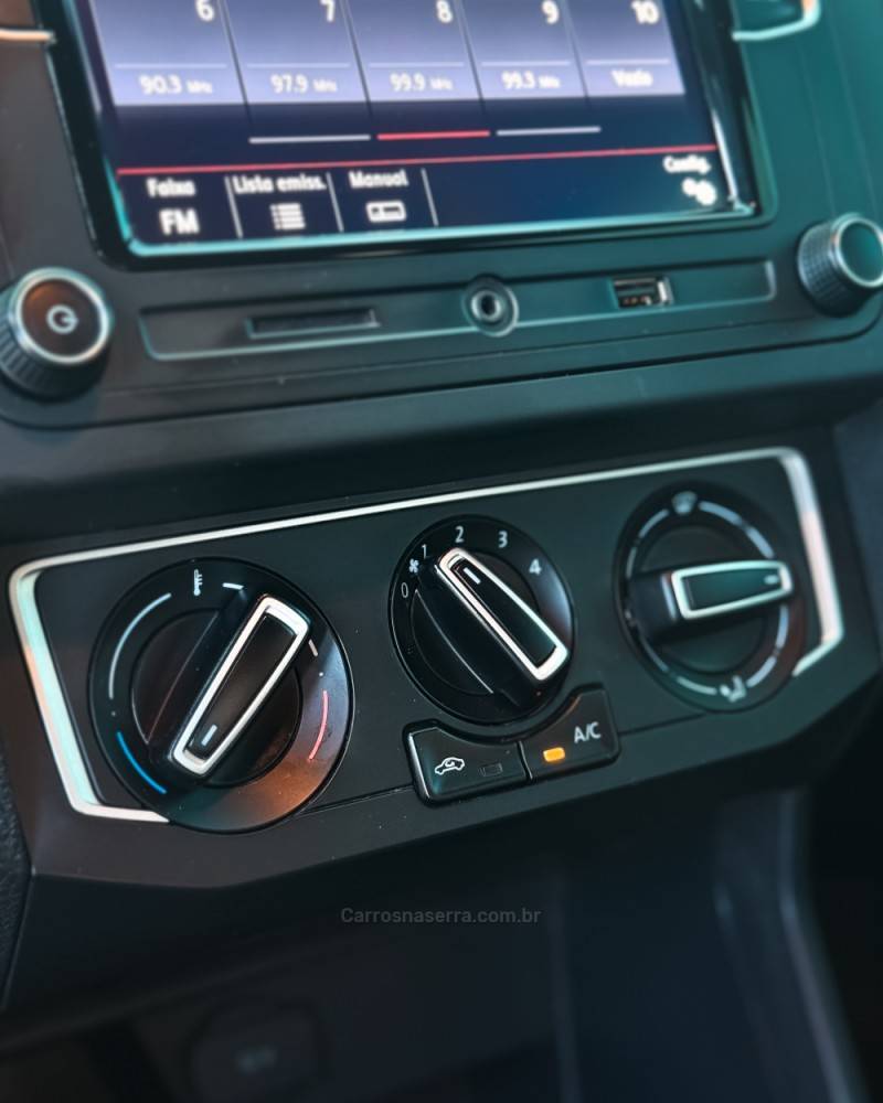 VOLKSWAGEN - SAVEIRO - 2023/2023 - Branca - R$ 99.900,00